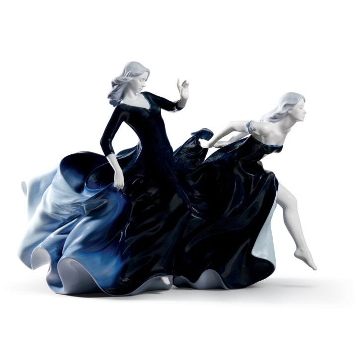 Night Approaches Women Figurine by Lladró