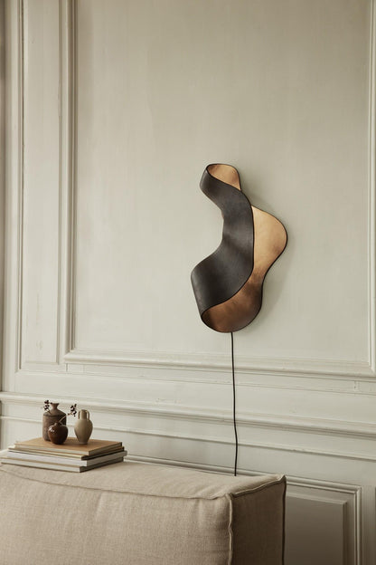 Ferm Living Oyster Wall Lamp Black