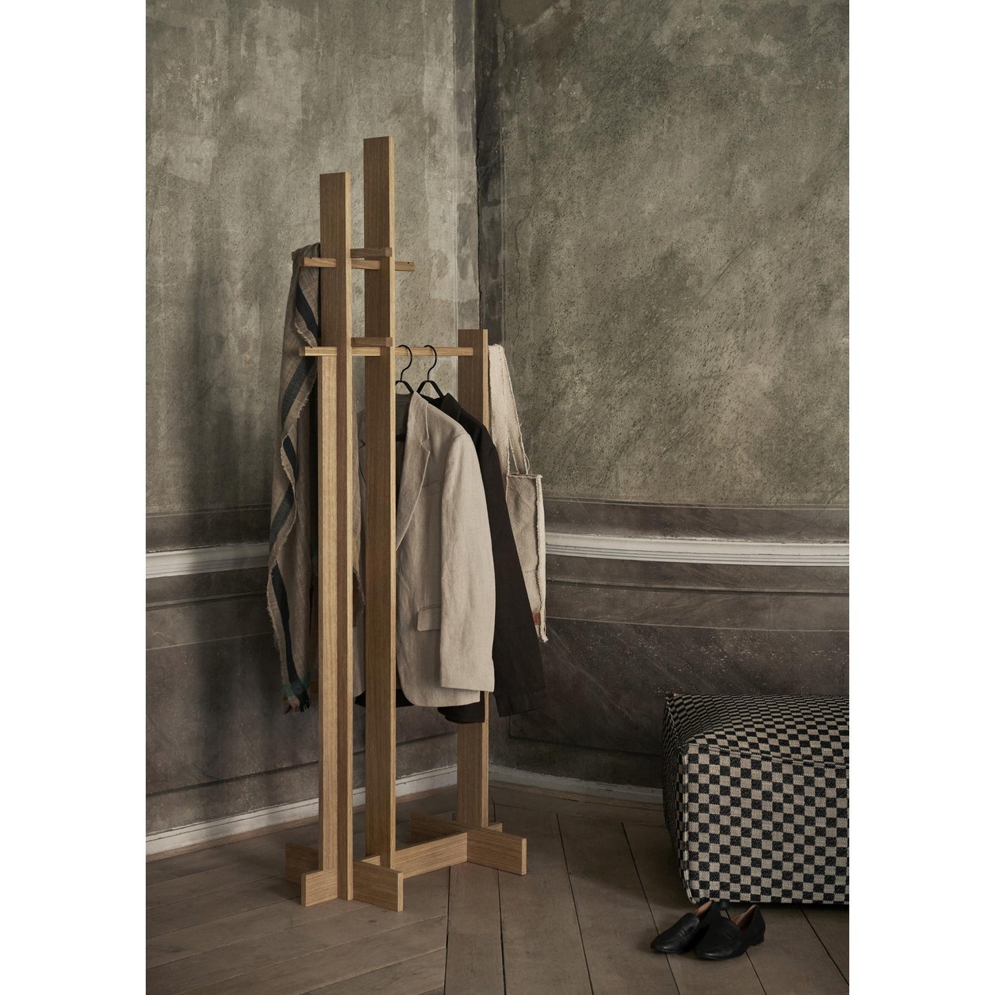 Ferm Living Bridge Clothes Rack 183x40 cm Oiled Oak
