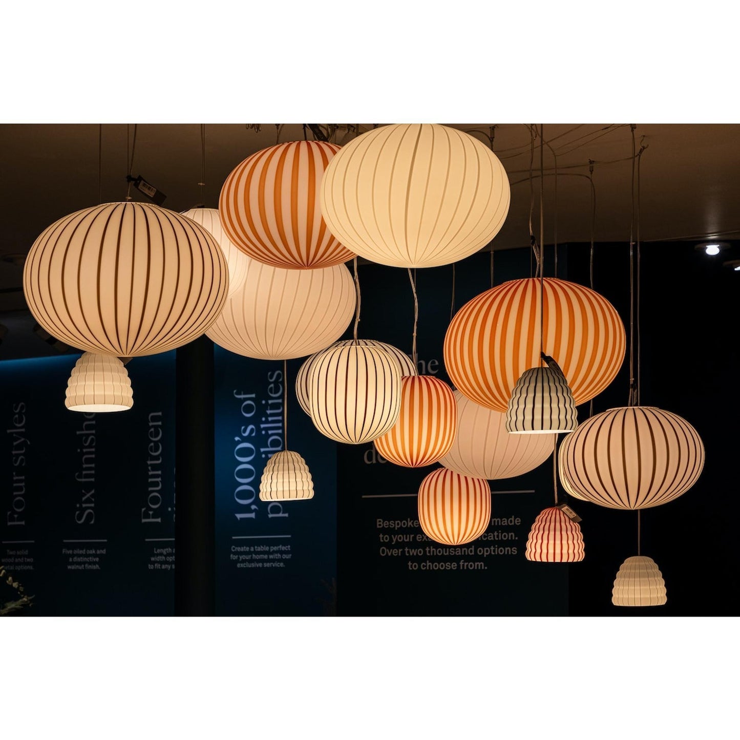 Established & Sons FILIGRANA LIGHT S4 Ellipse Ø45 - Red Canes