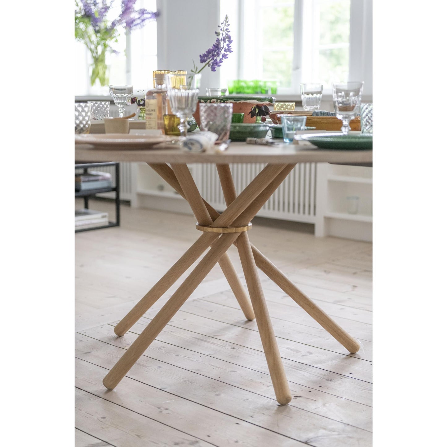Eberhart Hector 105 Dining Table Light Concrete/Light Oak