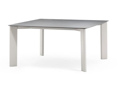 PLINTO - Square aluminium garden table with hpl top by Varaschin