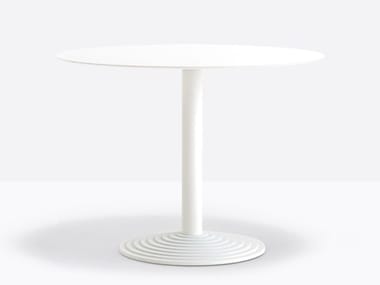 STEP 4630 - Round contract table by Pedrali