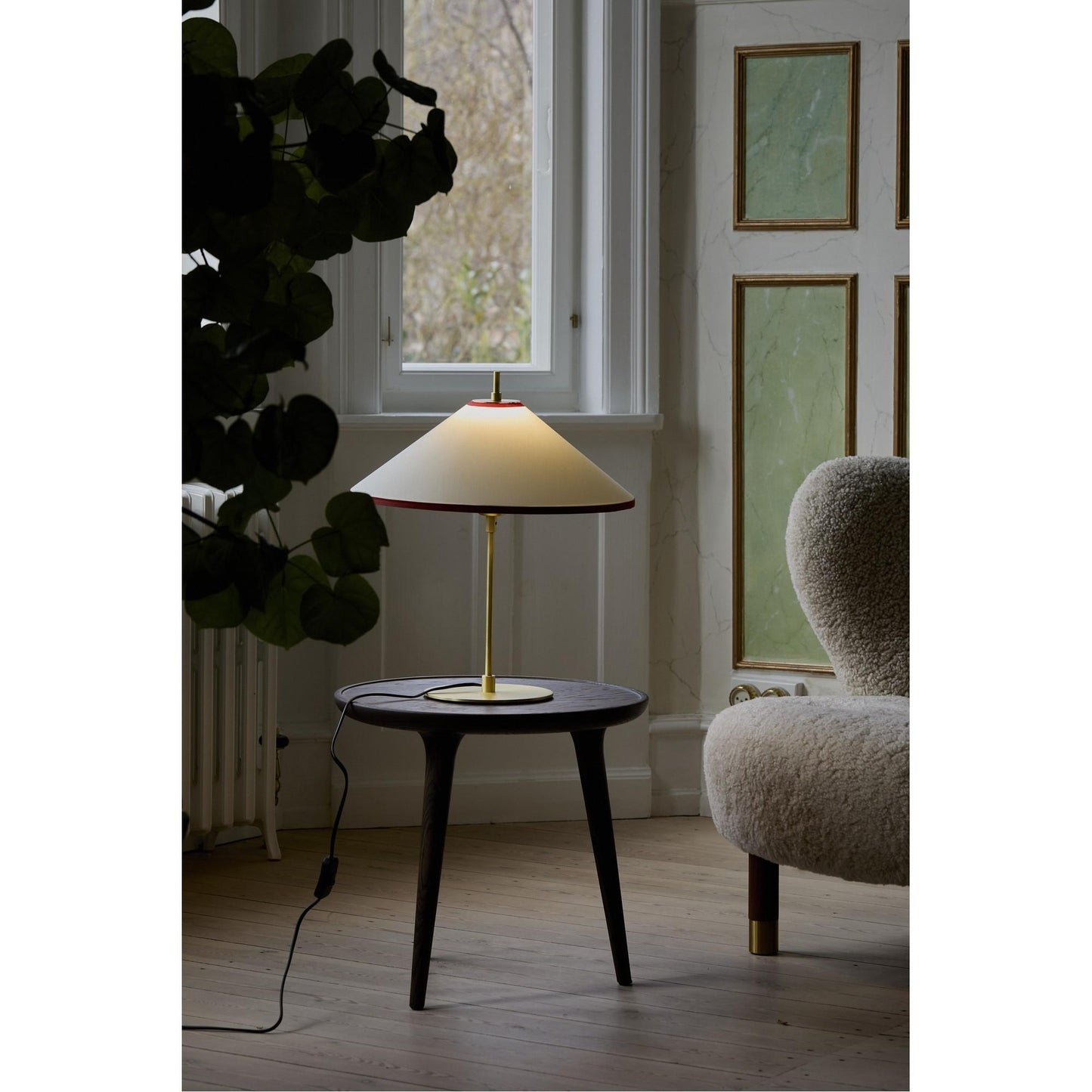 Edgeform Tafta Table Lamp Red/Off-White