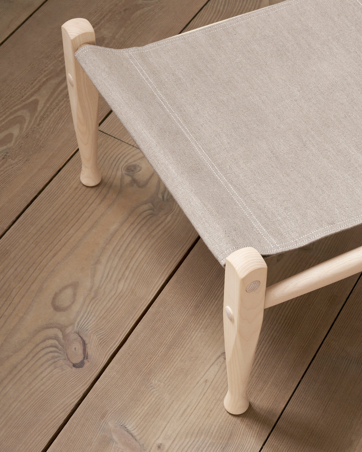 KK97170 SAFARI FOOTSTOOL