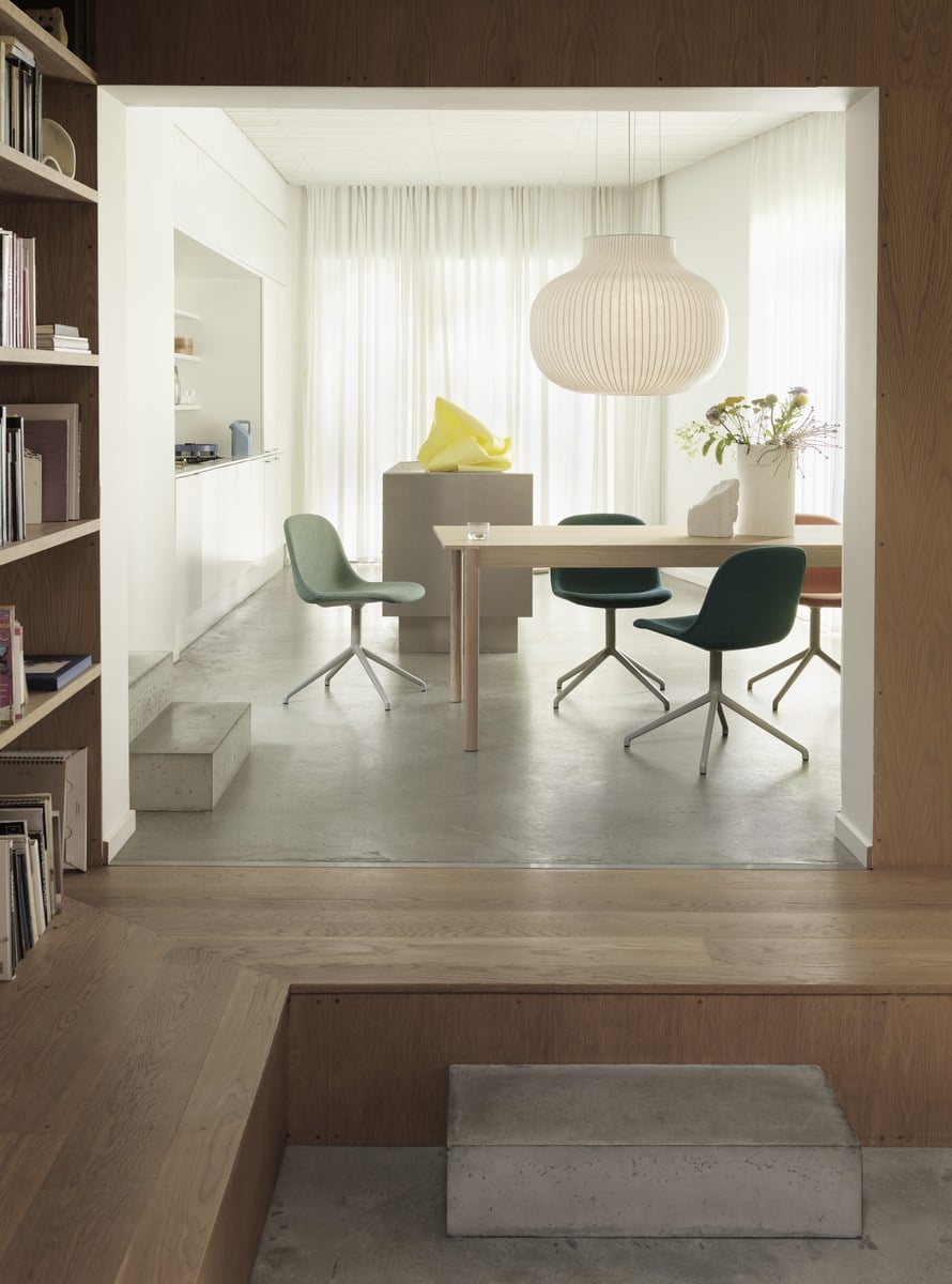 Linear Wood table 260 x 90 cm, oak