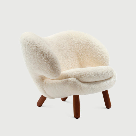 THE PELICAN CHAIR | SHEEPSKIN (Without Buttons) (Leather Cushion - Leather Group 2)