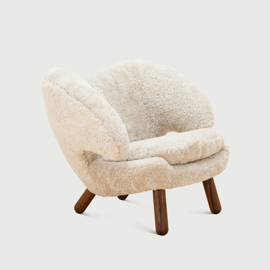 THE PELICAN CHAIR | SHEEPSKIN (Without Buttons) (Leather Cushion - Leather Group 2)