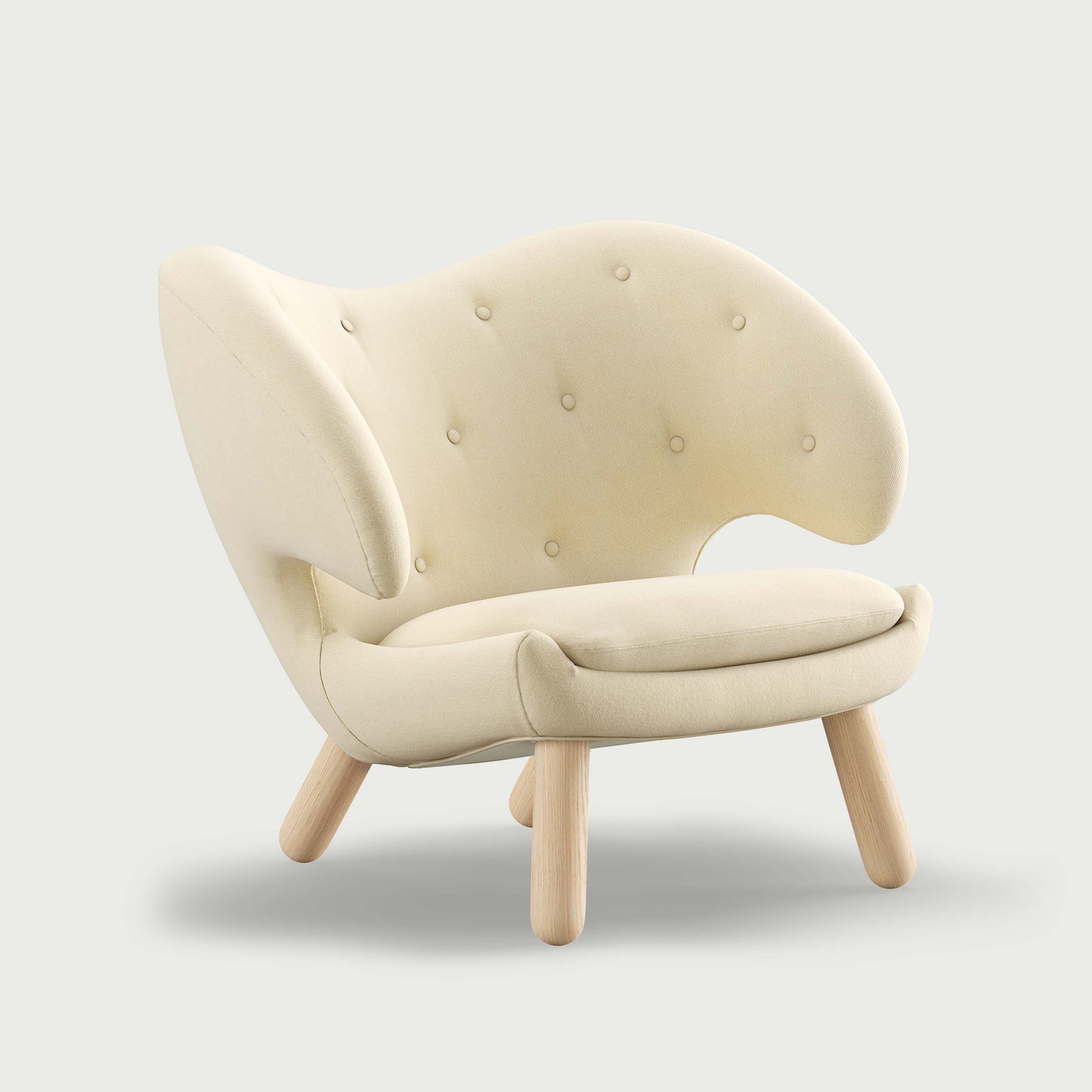 THE PELICAN CHAIR (With Buttons) (Upholstery Material - Vidar)