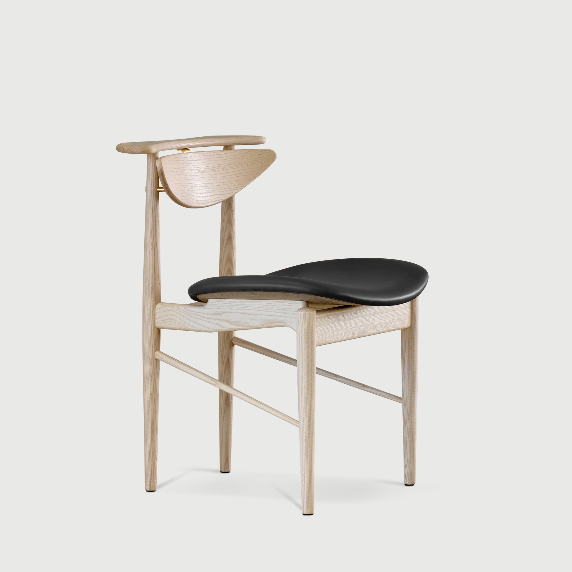 THE READING CHAIR by House of Finn Juhl #Ash Clear Oil  / Vegetal | 98 | Black 