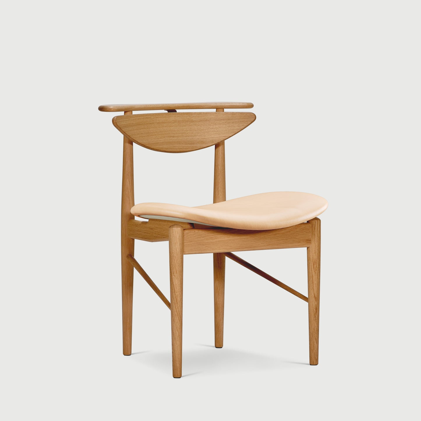 THE READING CHAIR by House of Finn Juhl #Oak Dark Oil  / Vegetal | 90 | Uncoloured 