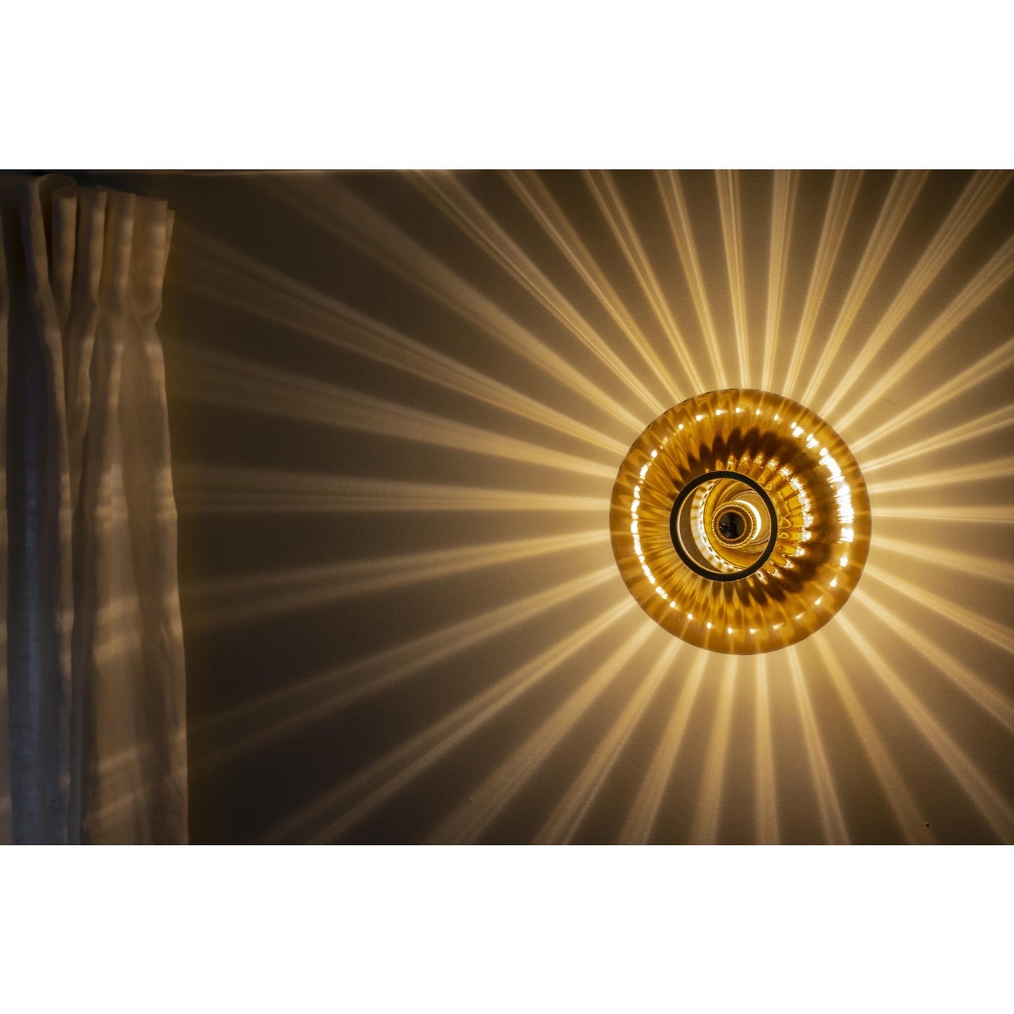 Edgeform Urc Wall Lamp 36 Amber