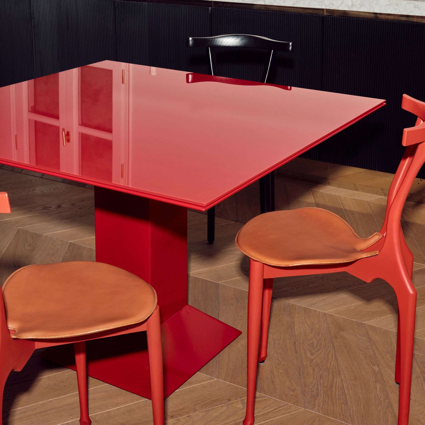 Mettsass - Steel Table